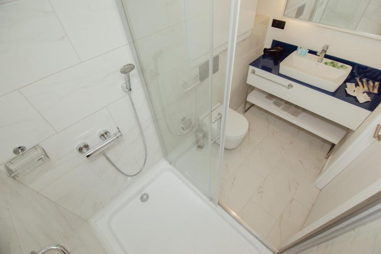 Ferienwohnung Orbi City - A & С Batumi Exterior foto